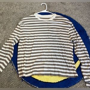 Striped long sleeve pocketed tee